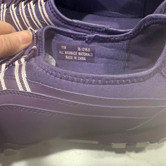 Comfortview Shoes Women’s Size 1W Purple/White Slip-On BNIB 36-1216-5 - Picture 6 of 12